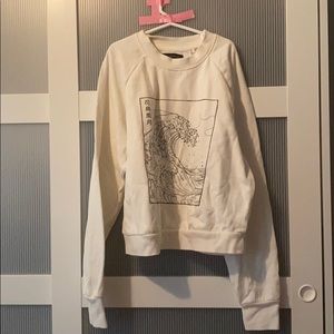 Super cute light sweatshirt with waves